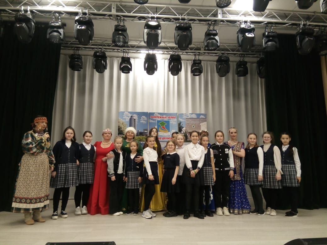 “Чишмә” халыклар дуслыгы  йортына “Дуслык дәресе”нә бардык