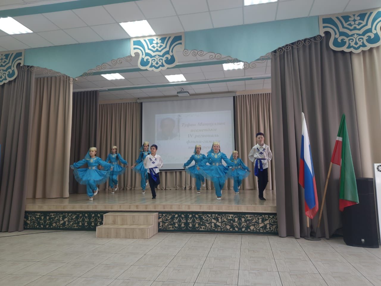 Чаллы шәһәренең 29нчы гимназиясендә Туфан Миңнуллин исемендәге IV төбәкара фәнни-гамәли конференция башланды