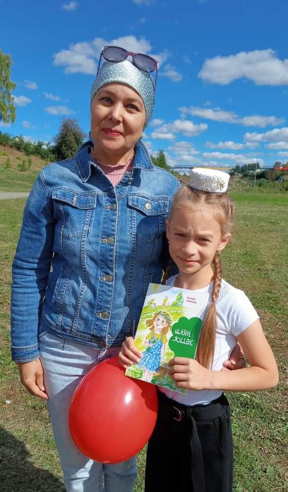 «Җәйге китапханә»дә кунакта