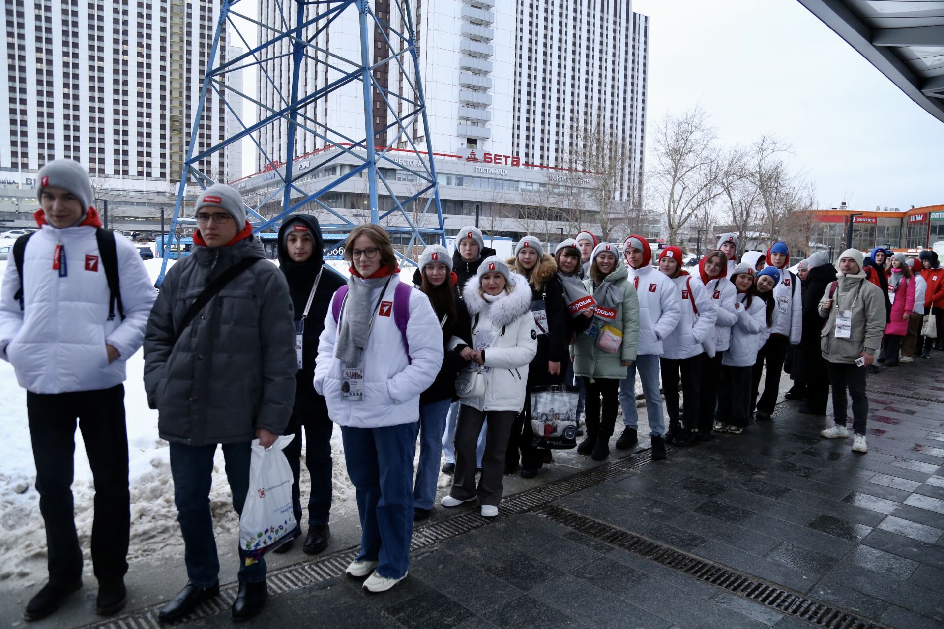 Чаллы укучылары Мәскәүдә «Алдынгылар» хәрәкәтенең II Бөтенроссия съездында катнаша