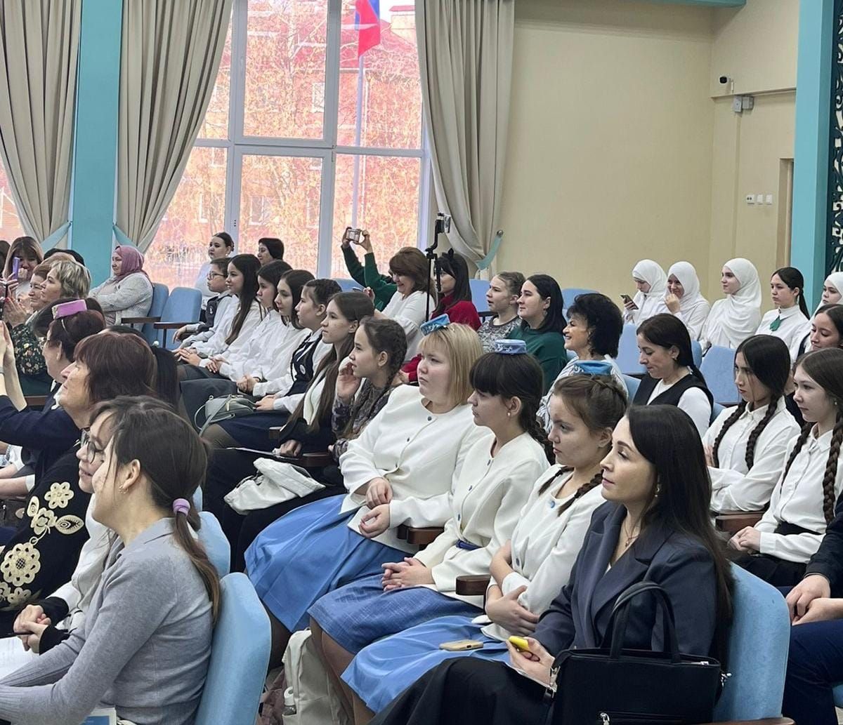 Чаллының 29нчы гимназиясендә I төбәкара яшь иҗатчылар семинары бара