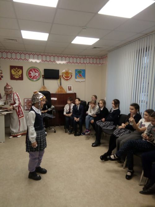 “Чишмә” халыклар дуслыгы  йортына “Дуслык дәресе”нә бардык