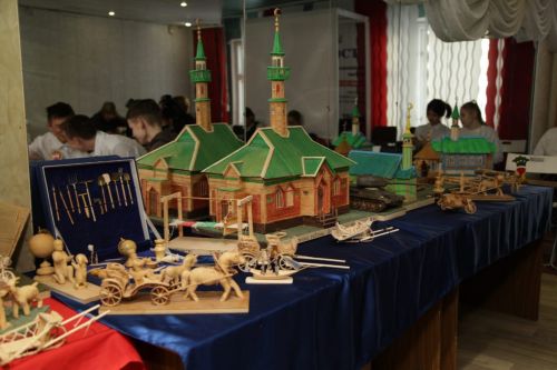 Чаллыда «Татар теле-туган телем» дигән шәһәркүләм квиз-уенының финалы узды