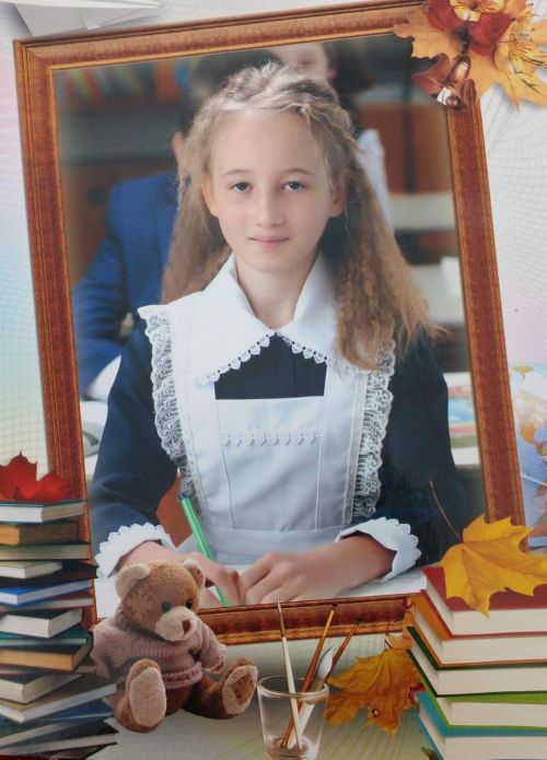 Бабам култык астына гармунын кыстырып, сугышка китә