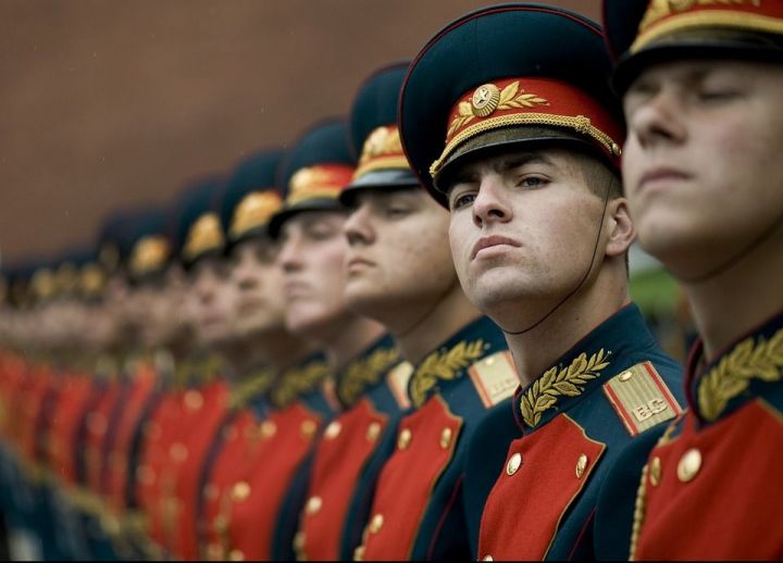 Россиядә авыл егетләрен армиягә чакыру вакыты кичектерелә