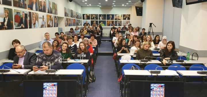 Танылган блогер Татар малай журналистлар өчен мастер-класс үткәрде