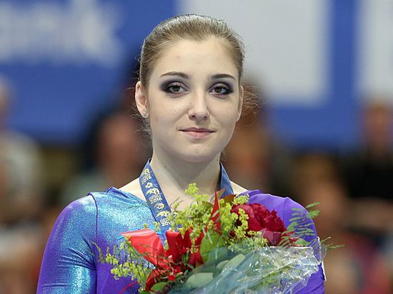 Алия Мос­та­фи­на − дөнь­я­да­гы иң көч­ле гимнасткаларның бер­се