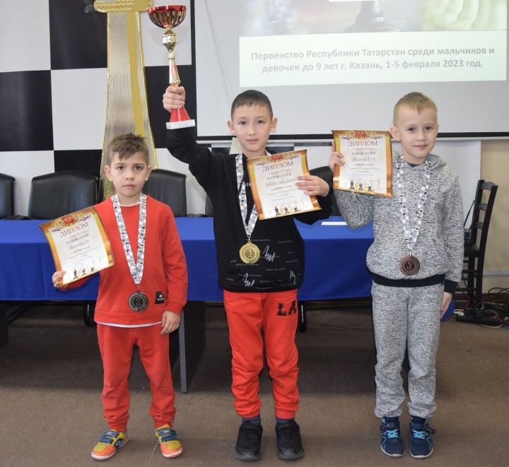 Чаллы егете шахмат буенча Татарстан чемпионы булды