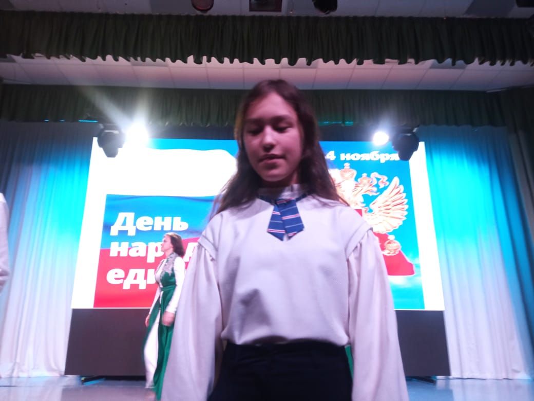 Мин Советлар Союзы герое белән!