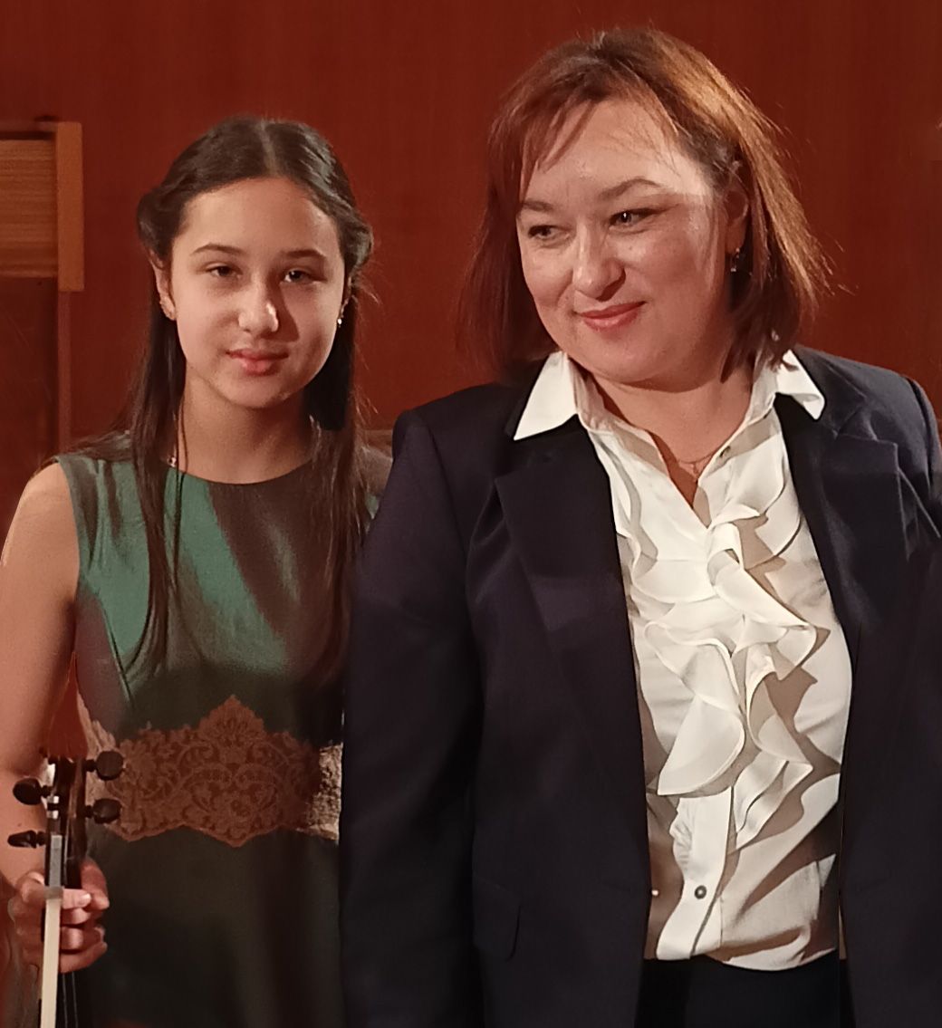Җәлил оныклары китапханәдә кунакта