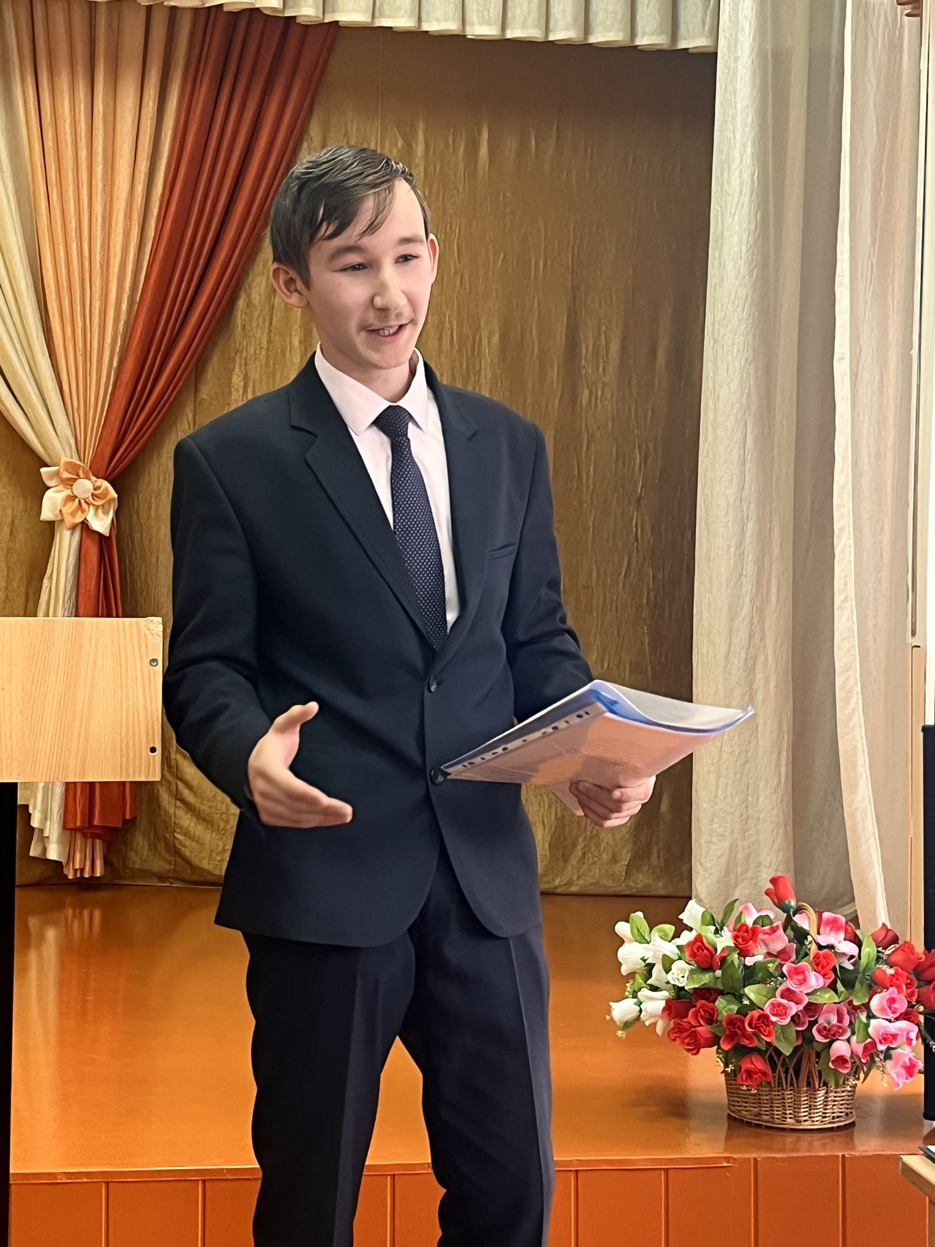 Шәвәлиев һәм яшь «профессорлар»