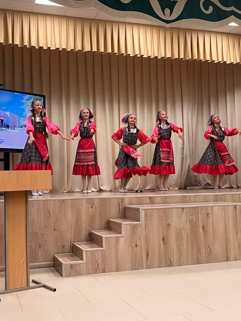 Чаллыда сүзлекләр көне уңаеннан чара үтте
