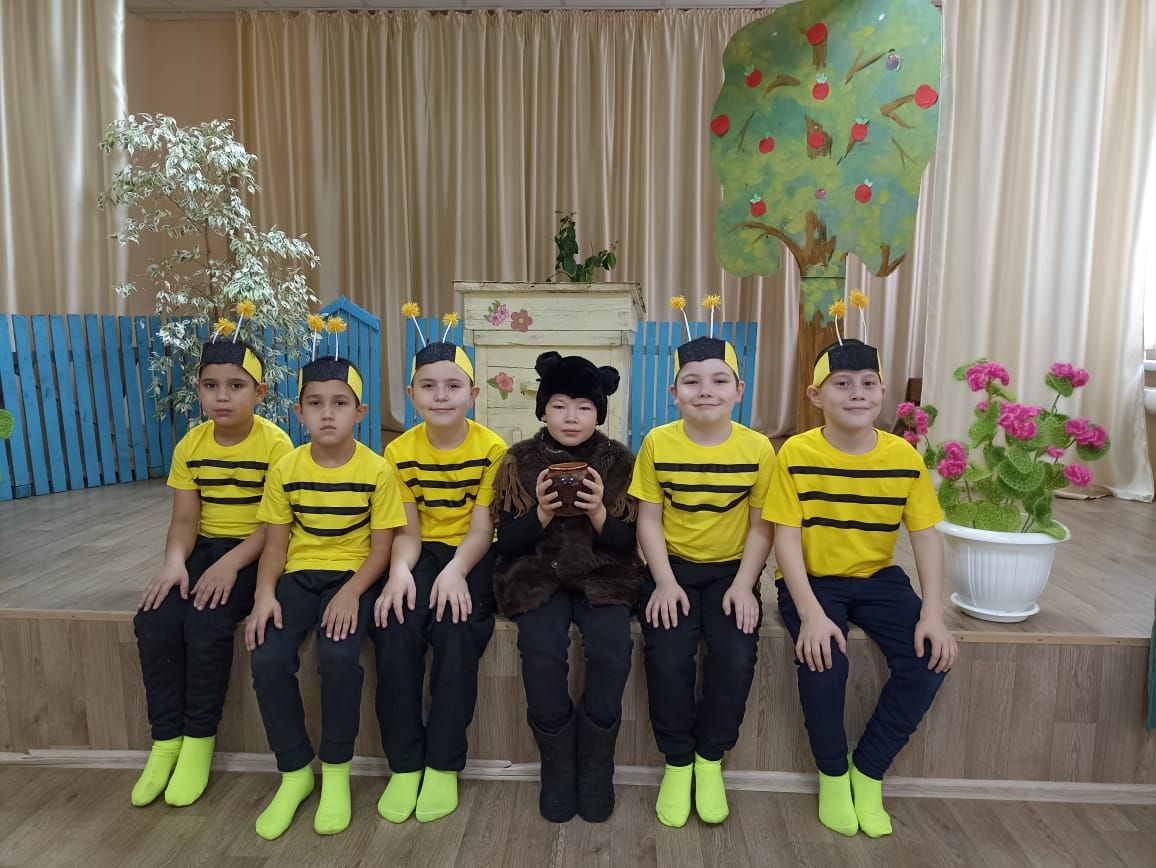 Фоат Садриевның «Бал тәмле дә...» дип исемләнгән әсәрен сәхнәләштердек