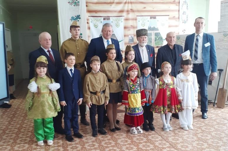 Рабит Батулла укыган мәктәптә аның ядкәрханәсе (музее) ачылды