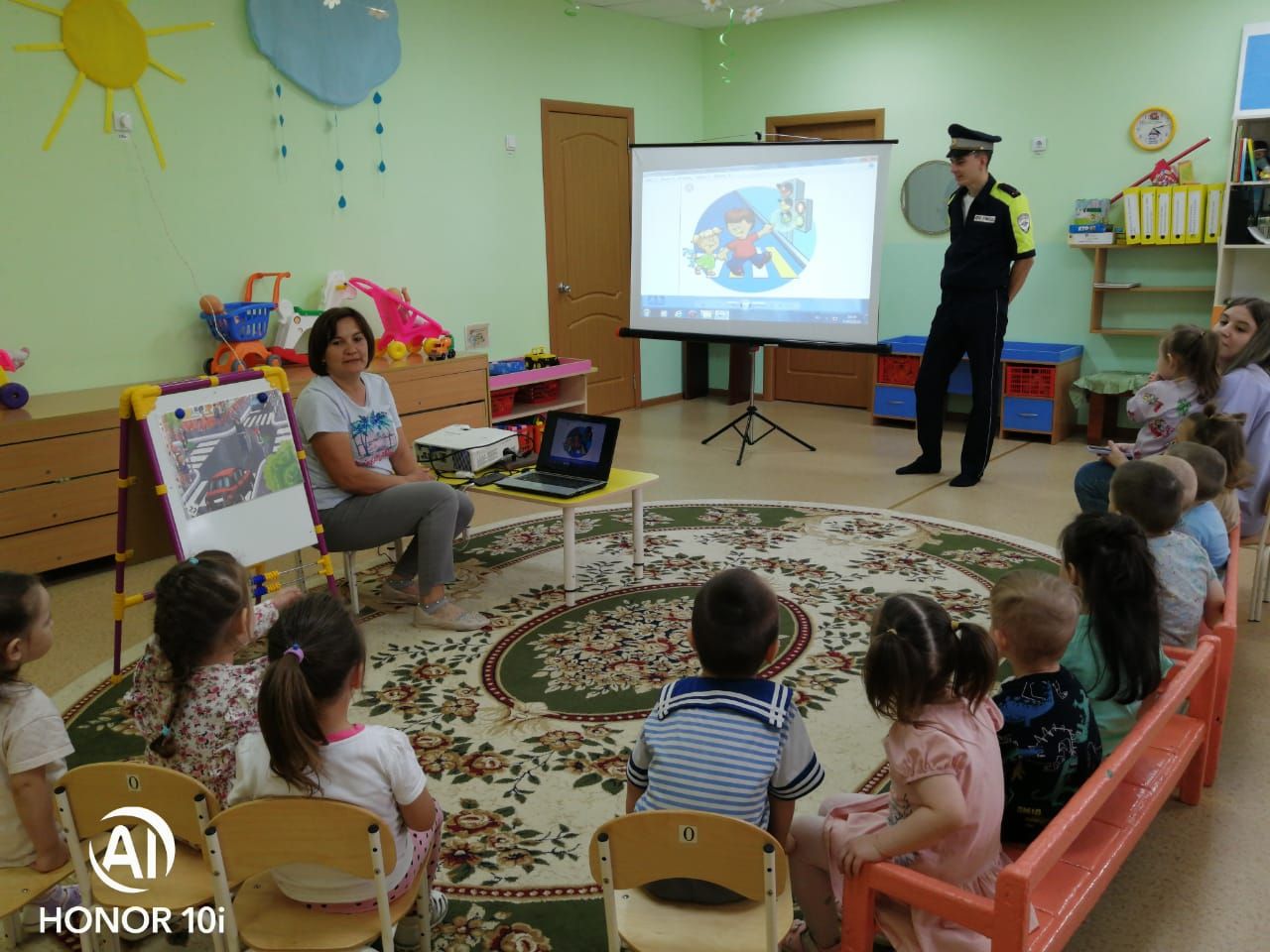 Юл йөрү кагыйдәләрен бәләкәйдән үк өйрәнәбез!