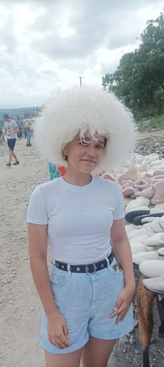 Гаиләбез белән таулар карарга киттек