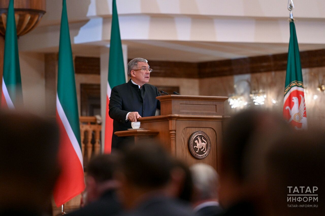 Рөстәм Миңнеханов: «Яшь буынга тәрбия бирү — бер генә көнлек эш түгел»