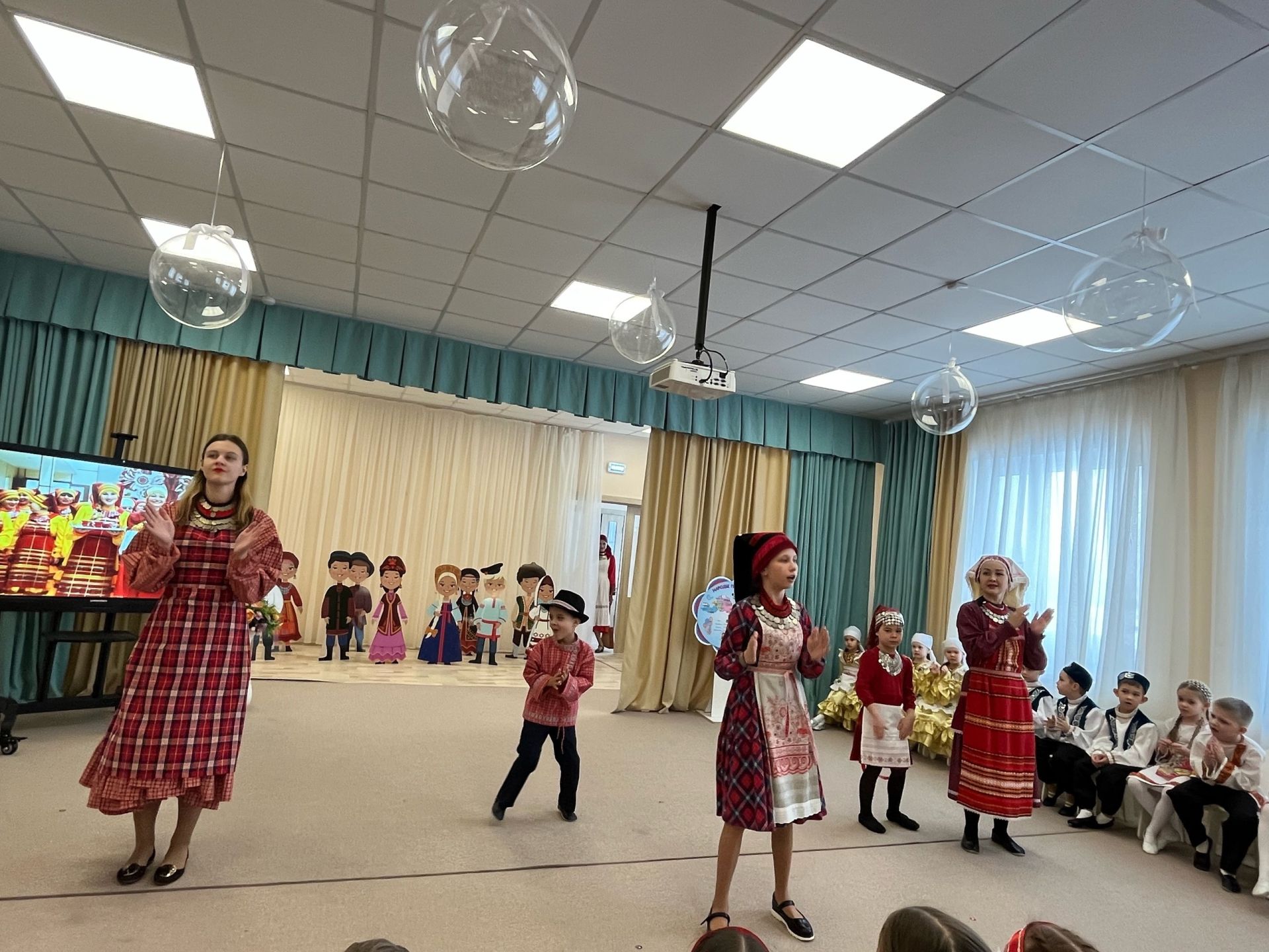 Бакчабызда «Халыклар дуслыгы» бәйрәме узды