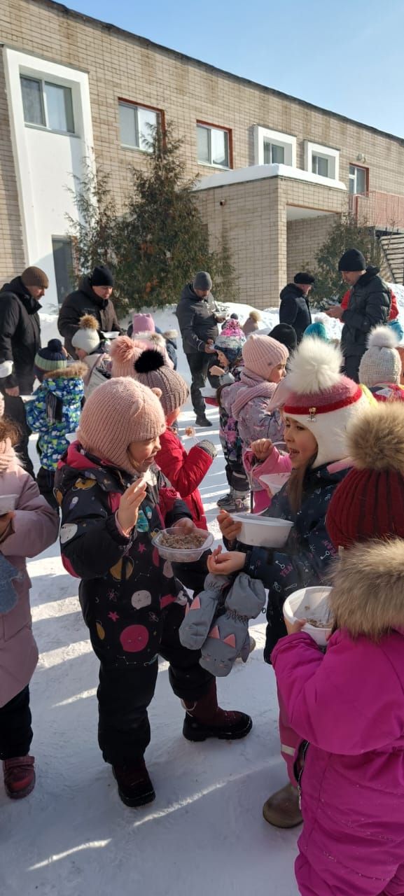 «Ватанны саклаучылар» көненә багышланган бәйрәм узды