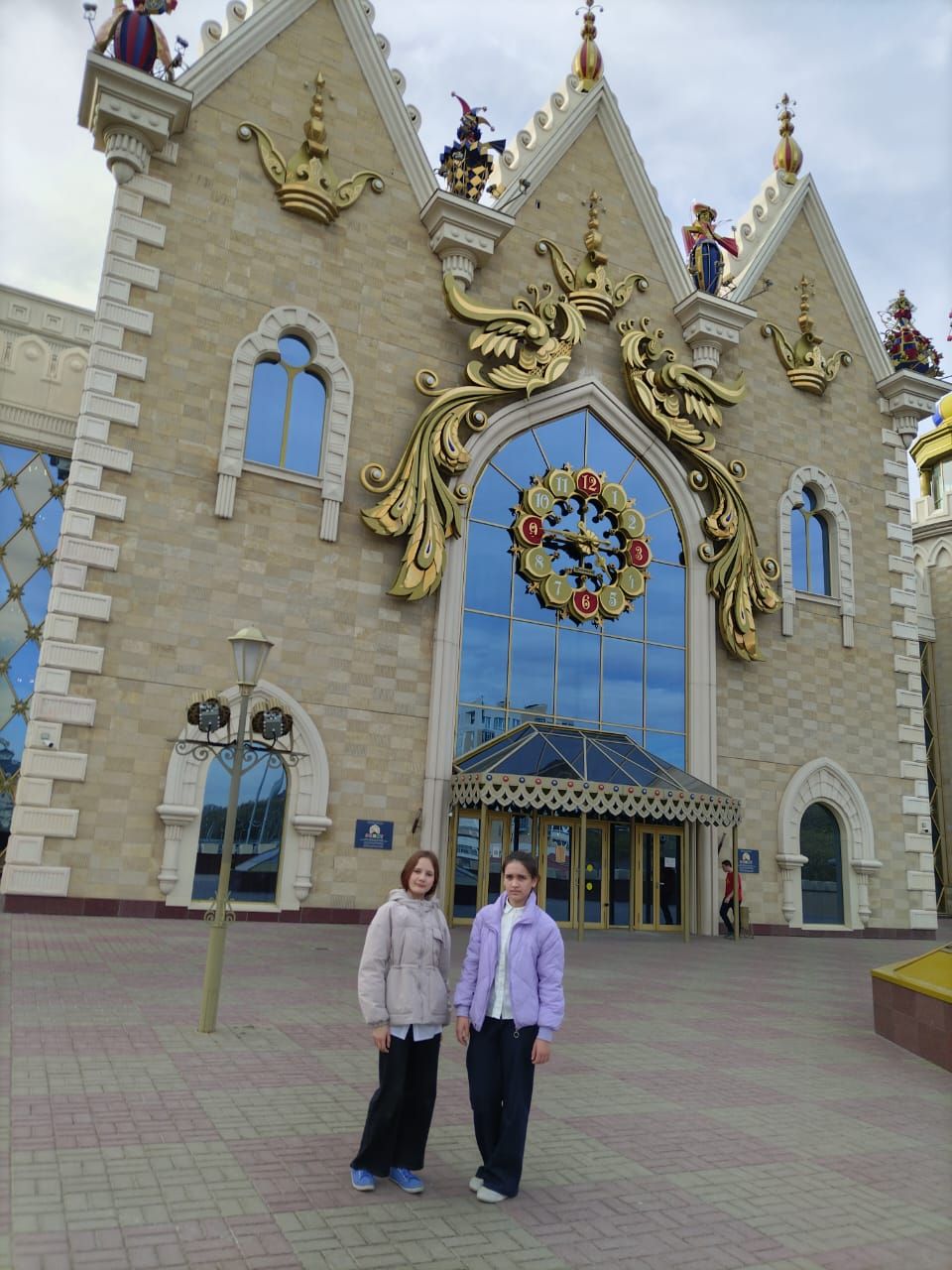 Җиңүебез белән без бик бәхетле