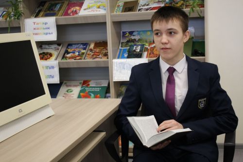 Че­бен гөм­бә­ле мә­хәб­бәт яи­сә... ка­бан дуң­гы­зы­на ат­лан­ган Хәм­зәт