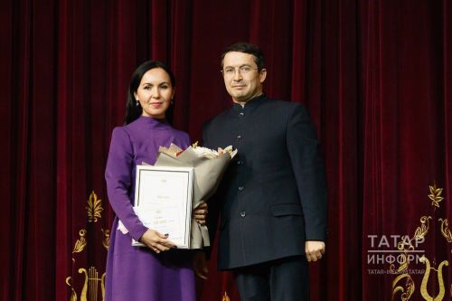 Роберт Миңнуллин исемендәге әдәби конкурс лауреатлары бүләкләнде