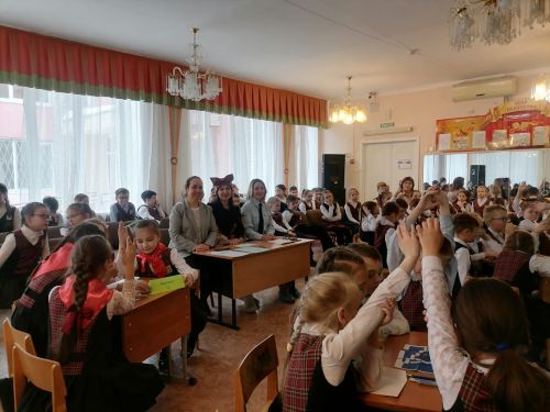 64нче прогимназиядә “Юл йөрү кагыйдәләре белгечләре” дигән интеллектуаль уен үтте