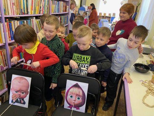 Китаплы утраудагы маҗаралар