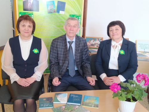 Тукай һәйкәле шагыйрьлеккә киртәме?