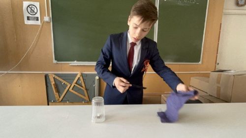 «Кы­зык­лы ла­бо­ра­то­ри­я» про­ек­тының чираттагы чыгарылышы. Ян­мый тор­ган кә­газь һәм яна тор­ган ба­та­рея...