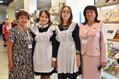 Август киңәшмәсе: димәк, тиздән укырга!