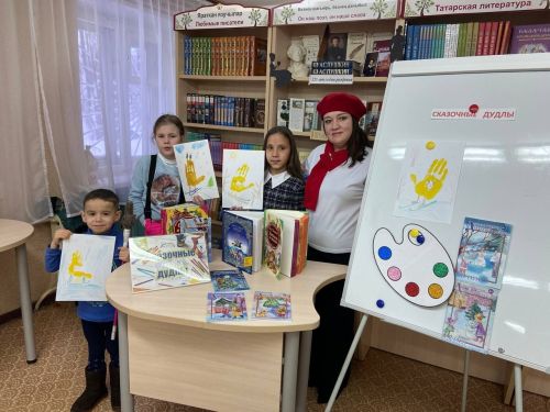 7нче балалар китапханәсендә «Әкият дудллары» дигән ял көне клубы ачылды