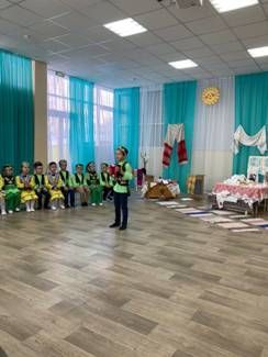Кичке утырма - аулак өй