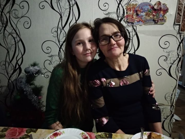 Рәхмәт, әни, сиңа барысы өчен!