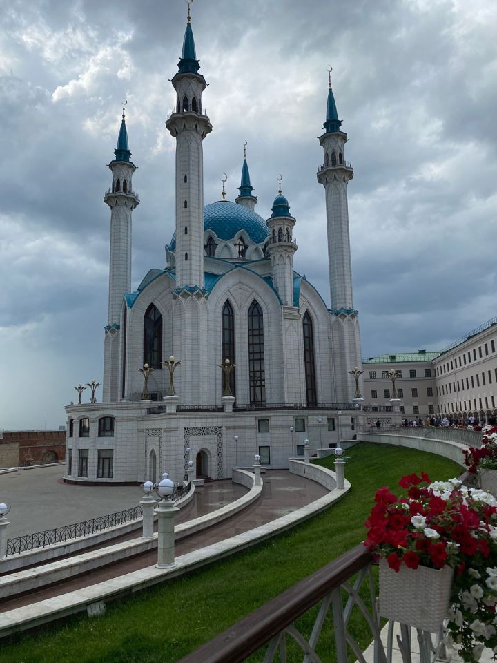 Үз тарихыңны беләсеңме?