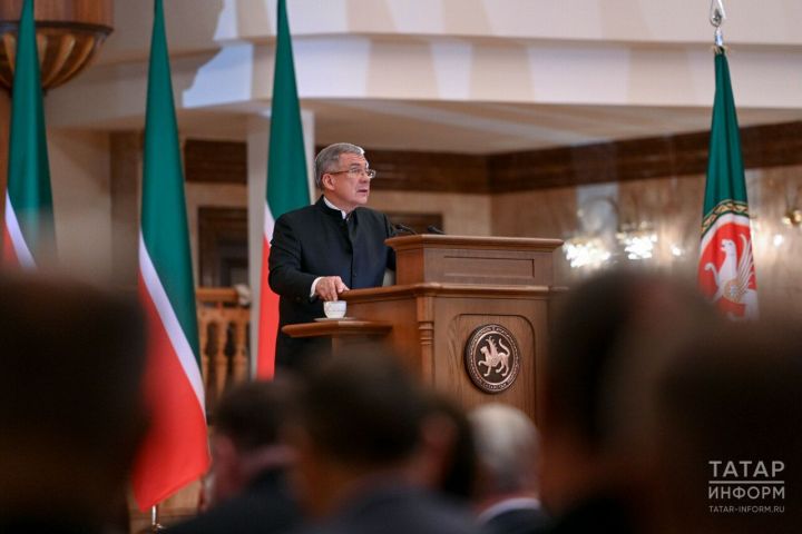 Рөстәм Миңнеханов: «Яшь буынга тәрбия бирү — бер генә көнлек эш түгел»