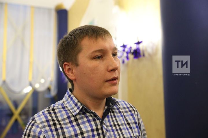 Ижевскиның «Чулпан» театры Рүзәл Мөхәммәтшинның «Өрә белмәгән көчек» спектаклен куя
