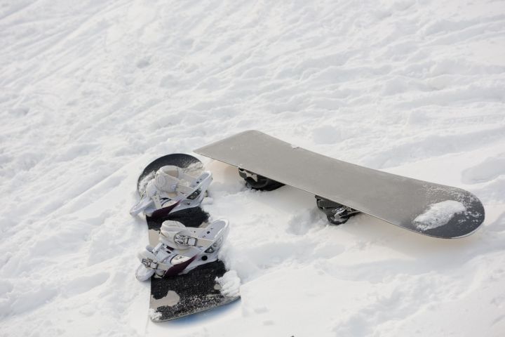 Түбән Камадан 4 яшьлек сноубордчы кыз Эльбрус тавын яулаган