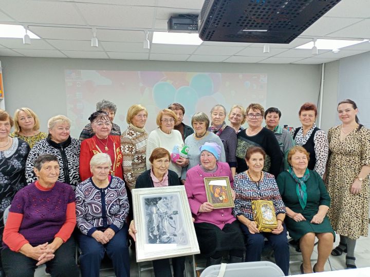 Үзәк балалар китапханәсендә «Сез дөньда иң яхшы кеше икәнсез» дигән чара узды