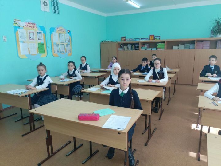 «Ябалак» татарча сөйләшә